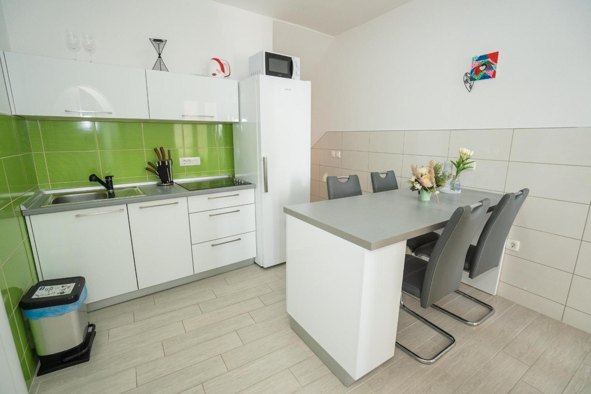 Garden Resort - Apartments Maslina Potocnica Habitación foto